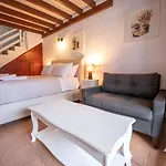 Hovolo Aparthotel 3*