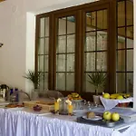 Apart-hotel Hovolo 3*