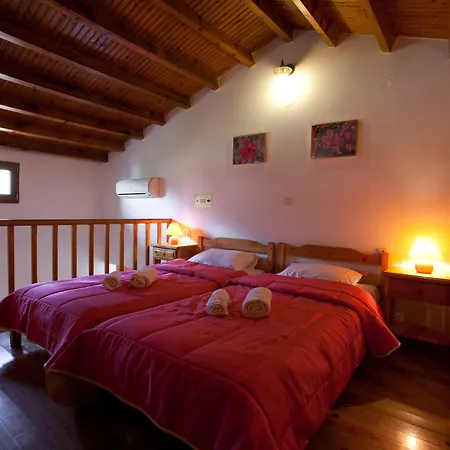 Hovolo 3*