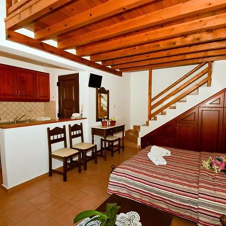 Hovolo Aparthotel Neo Klima